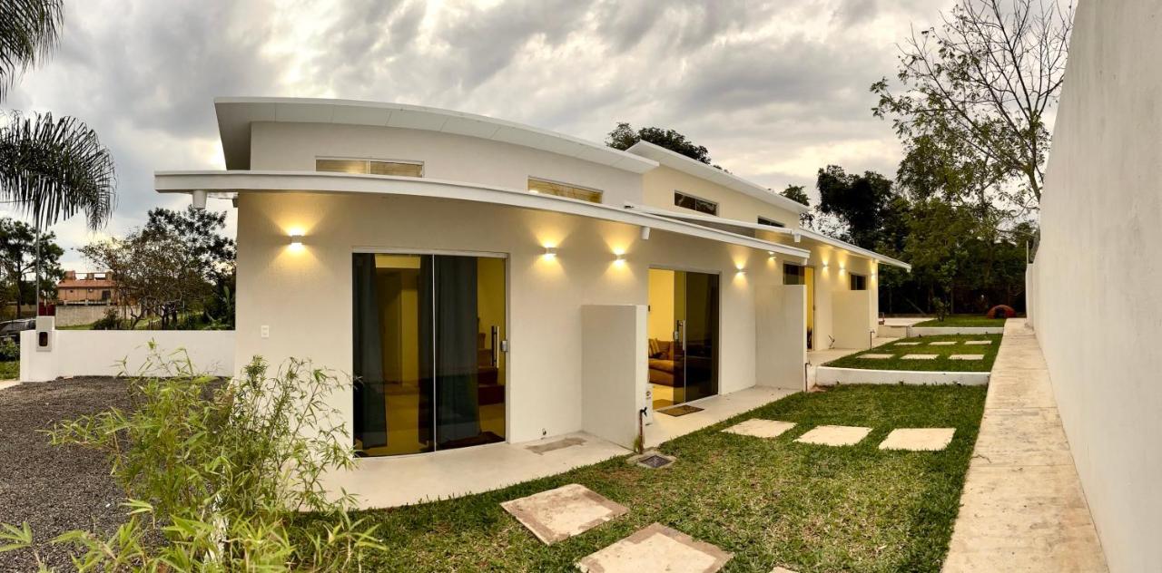 Zarate Isla Tiny Houses En Asuncion. Zona Aeropuerto-Rakiura מראה חיצוני תמונה